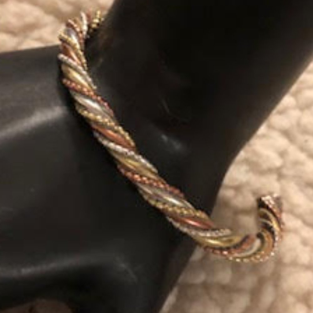 Trinket Bauble Bangle with Two Metals in a Twirl Design